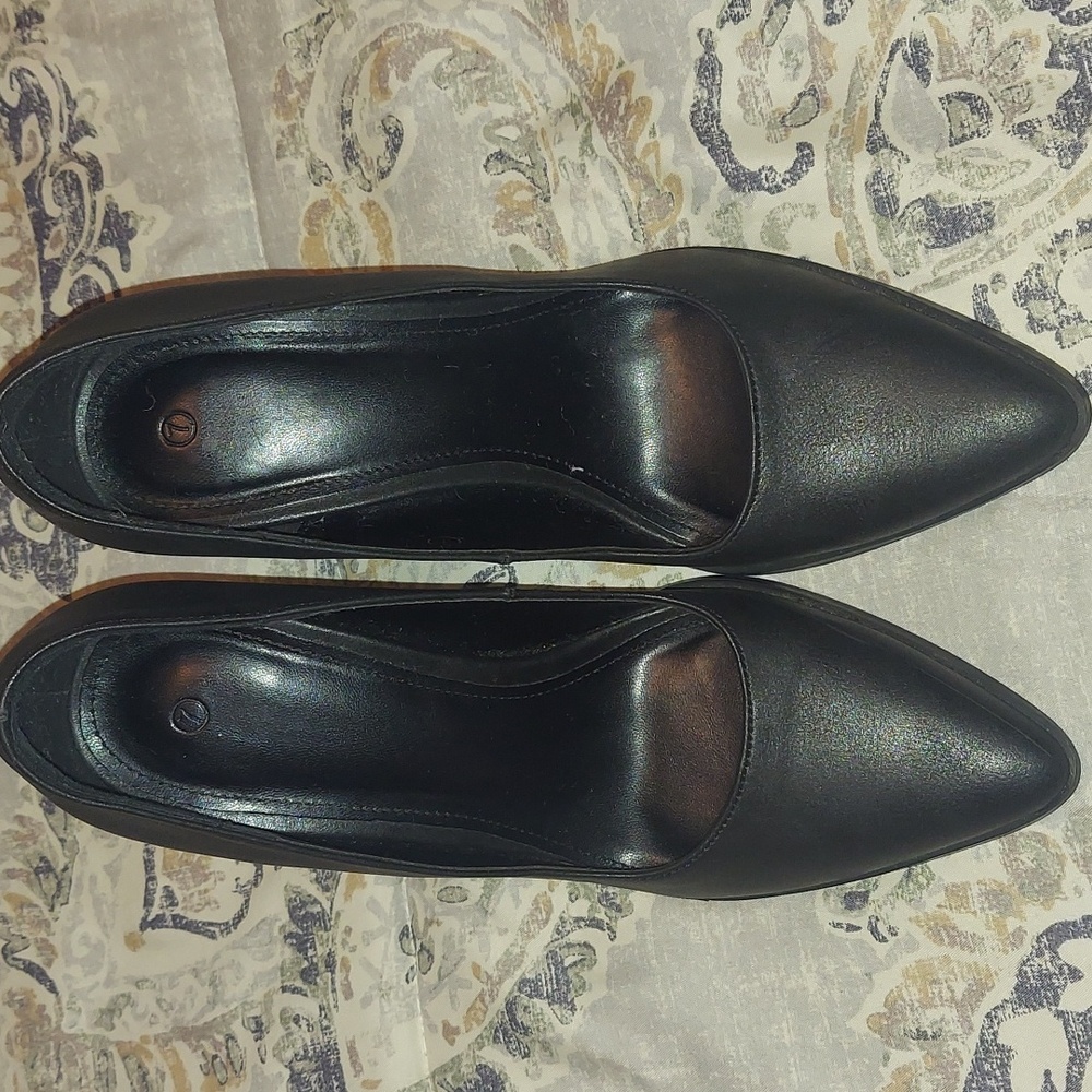Classic Black Women's Pumps